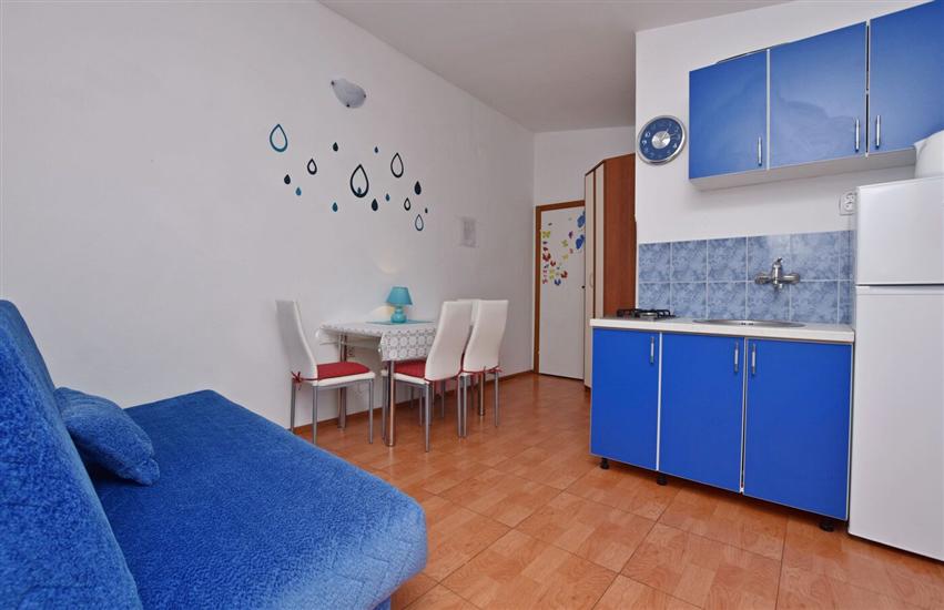 Apartment A2, for 6 persons