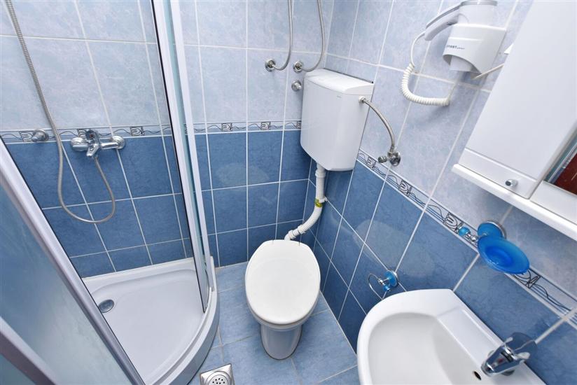 Apartment A2, for 6 persons