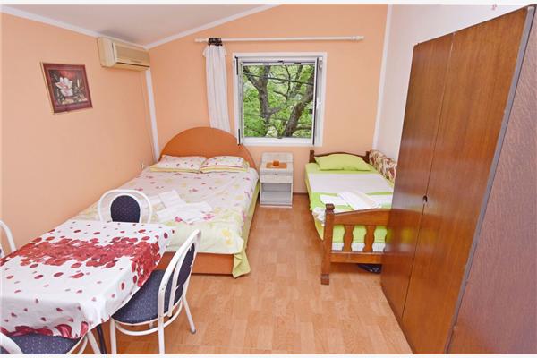 Apartment A4, for 3 persons