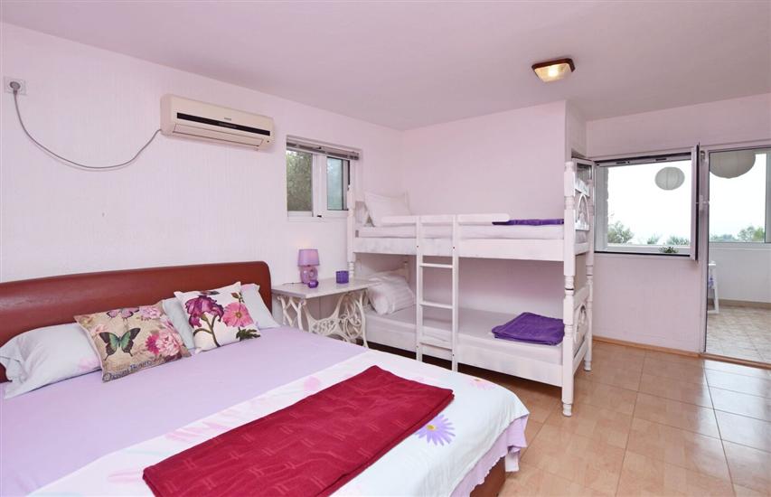 Apartment A5, for 4 persons