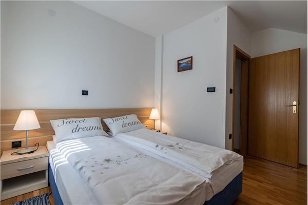 Apartment A1, for 5 persons