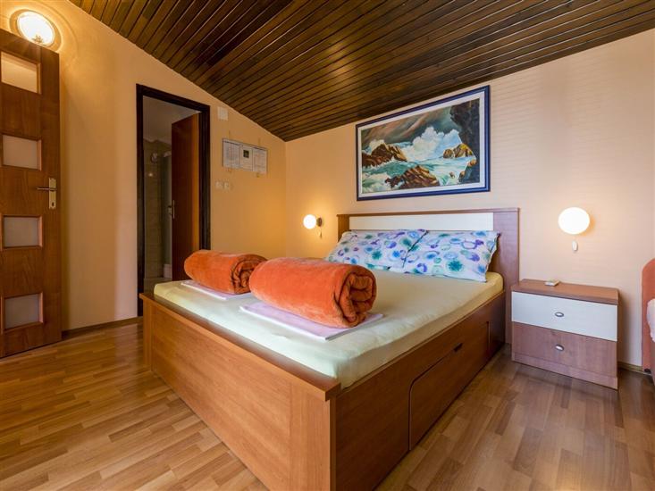 Apartment A3, for 5 persons