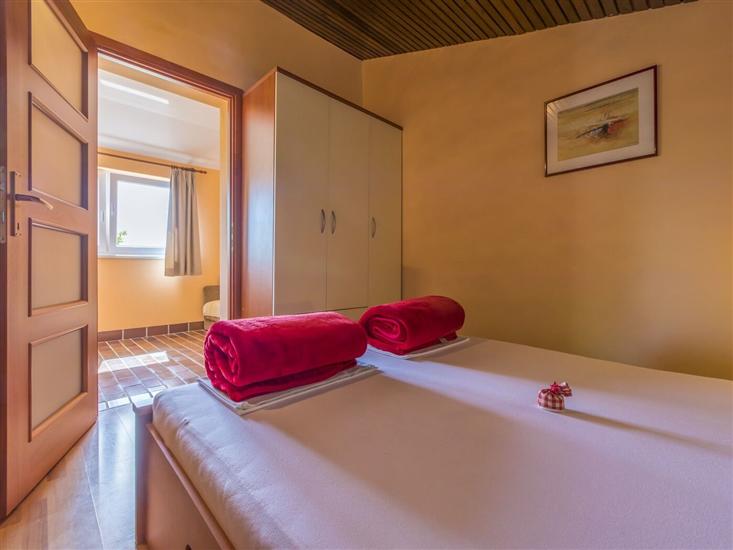 Apartment A3, for 5 persons