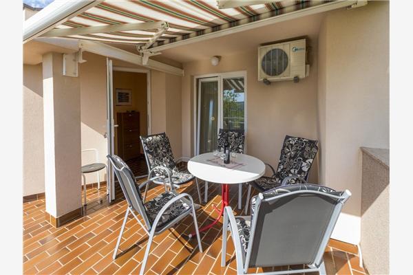 Apartment A3, for 5 persons