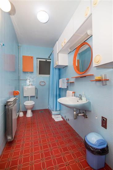 Apartment A1, for 5 persons