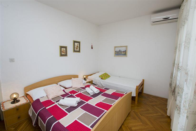 Apartment A1, for 6 persons