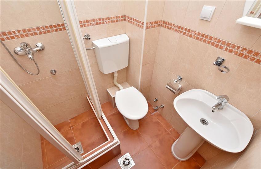 Room S2, for 2 persons