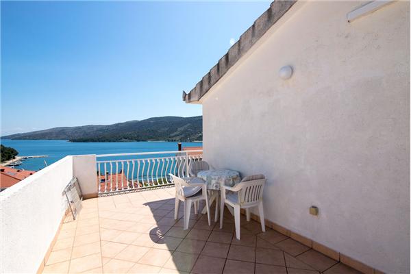 Apartment A2, for 3 persons