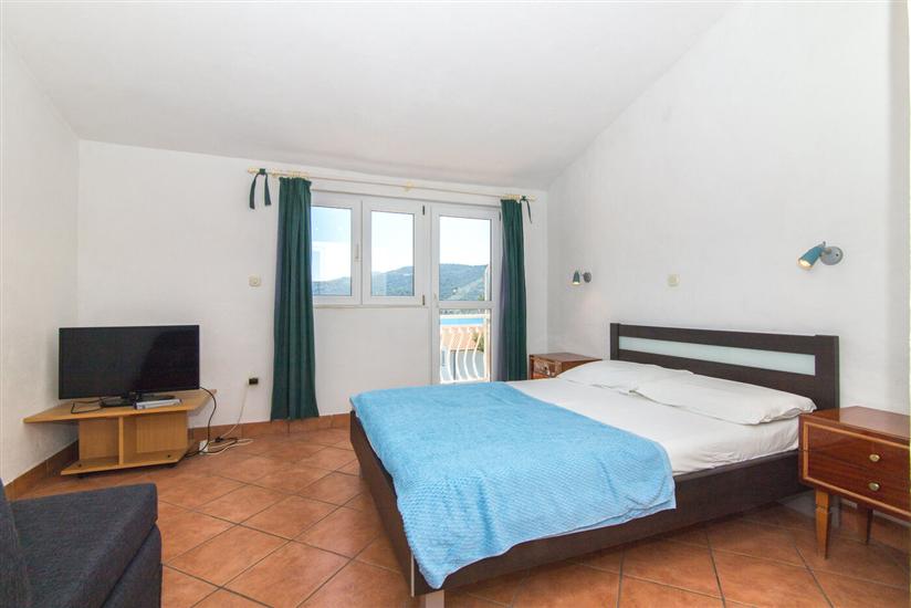 Apartment A2, for 3 persons