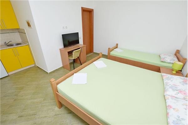 Apartment A4, for 3 persons