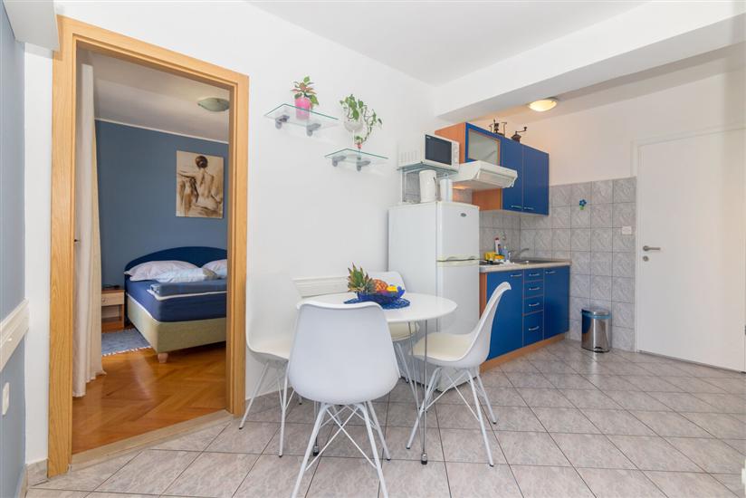 Apartment A2, for 3 persons