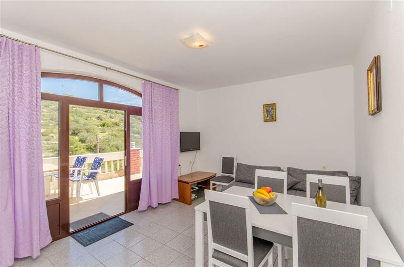 Apartment A4, for 4 persons