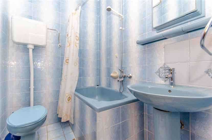 Apartment A4, for 4 persons