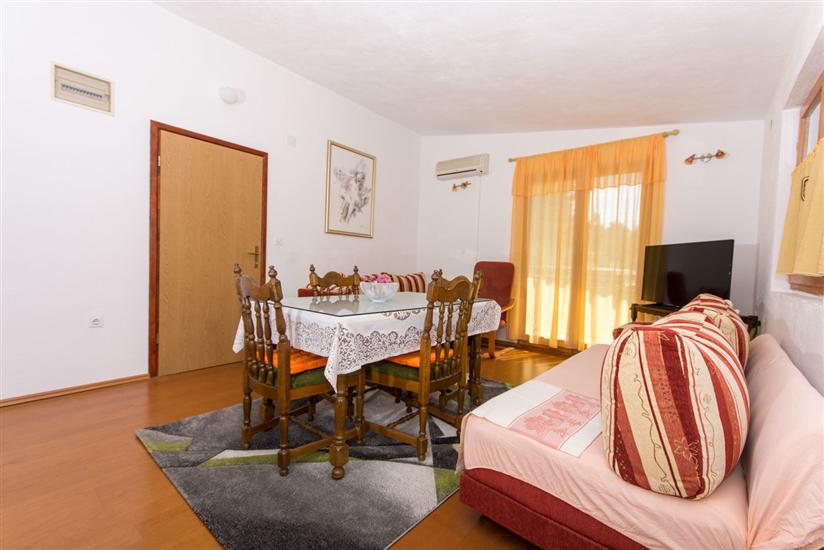 House K1, for 9 persons