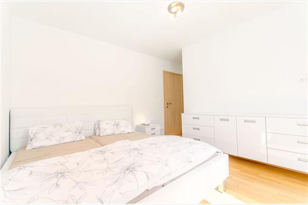 Apartment A5, for 6 persons