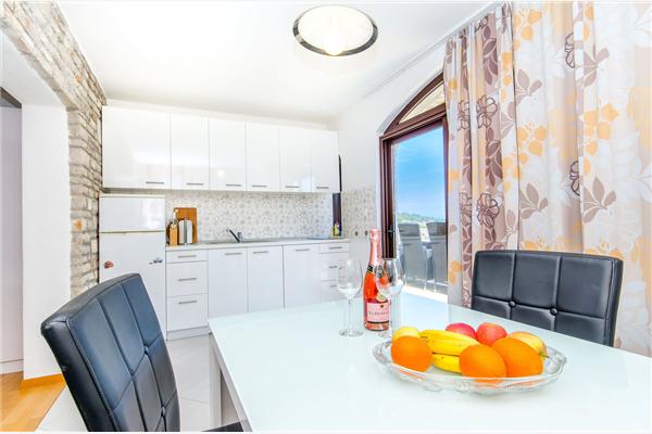 Apartment A5, for 6 persons