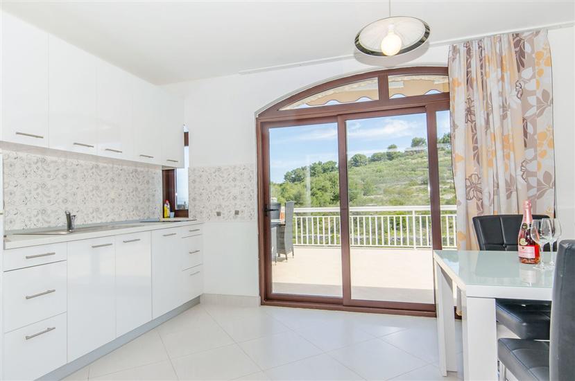 Apartment A5, for 6 persons