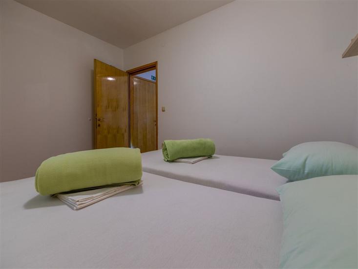 Apartment A4, for 3 persons