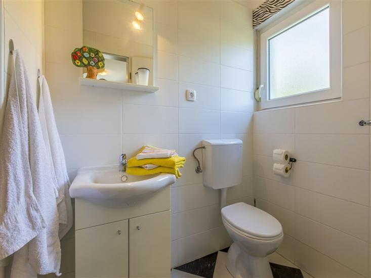 Room S1, for 2 persons