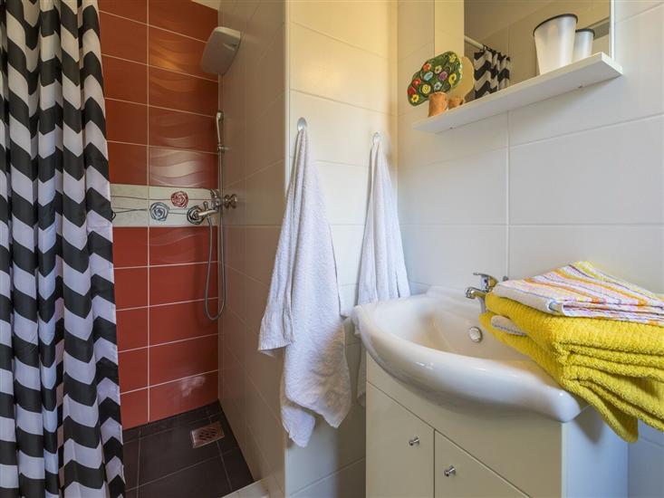 Room S1, for 2 persons
