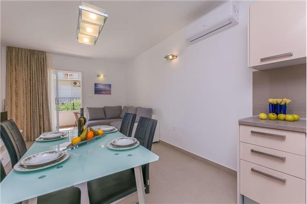 Apartment A4, for 4 persons