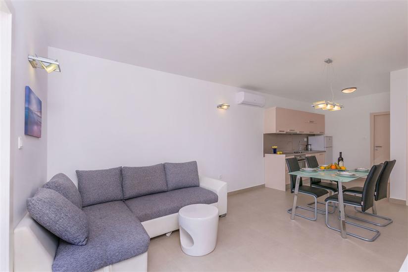 Apartment A4, for 4 persons