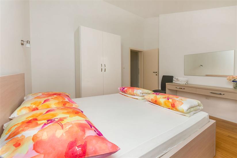 Apartment A7, for 4 persons