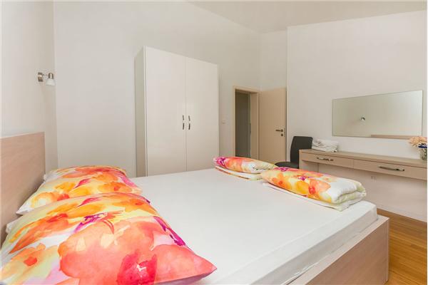 Apartment A7, for 4 persons