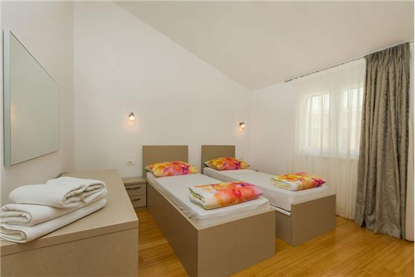 Apartment A7, for 4 persons