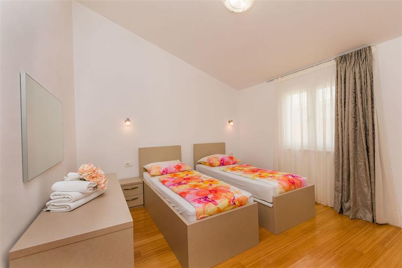 Apartment A6, for 4 persons