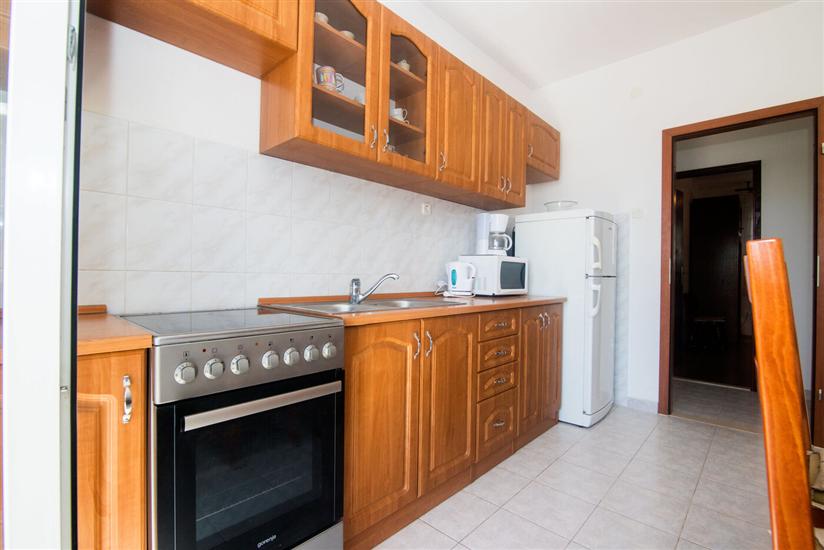 Apartment A1, for 5 persons