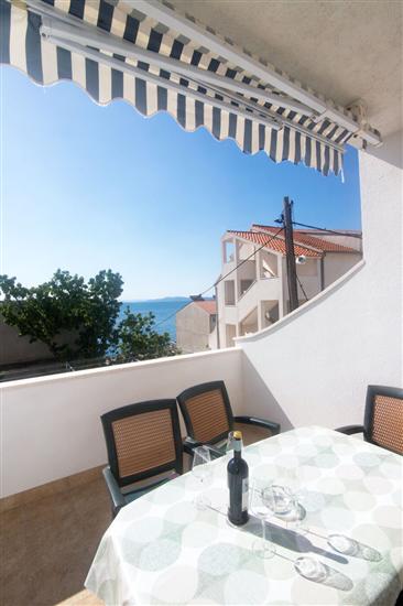 Apartment A1, for 5 persons