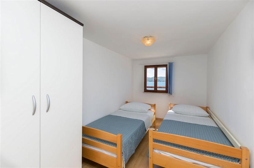 Apartment A1, for 6 persons