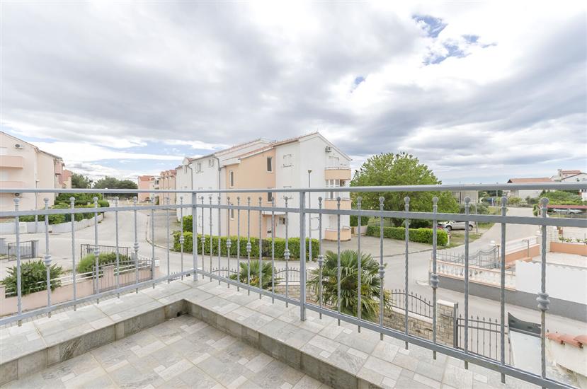 Apartment A1, for 7 persons