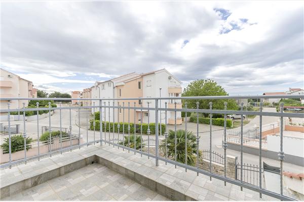 Apartment A1, for 7 persons