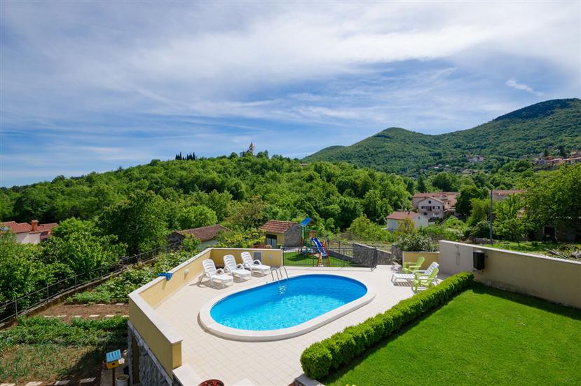 Apartment A2, for 7 persons