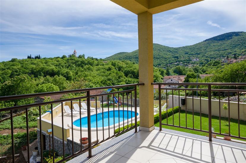 Apartment A2, for 7 persons