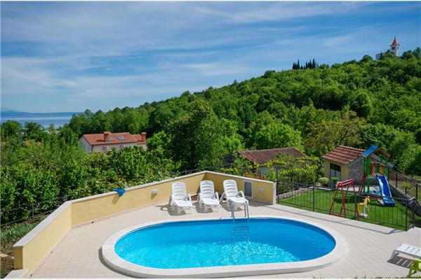 Apartment A2, for 7 persons