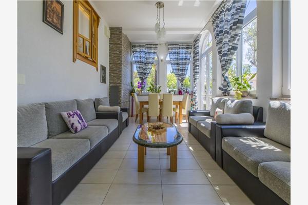 House K1, for 12 persons