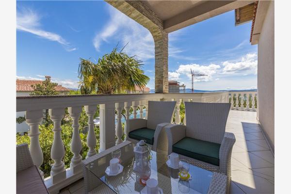 House K1, for 12 persons