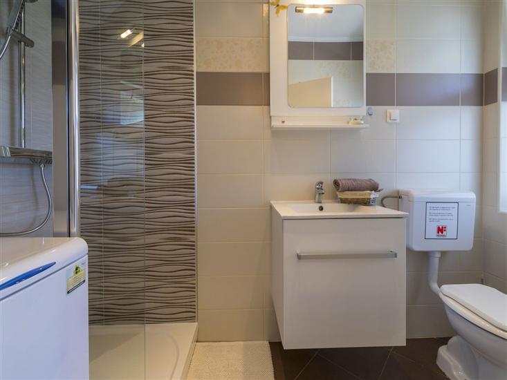 House K1, for 12 persons