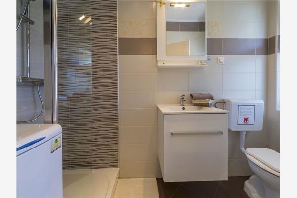 House K1, for 12 persons