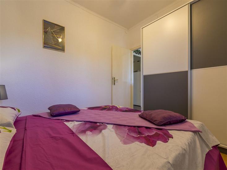 House K1, for 12 persons