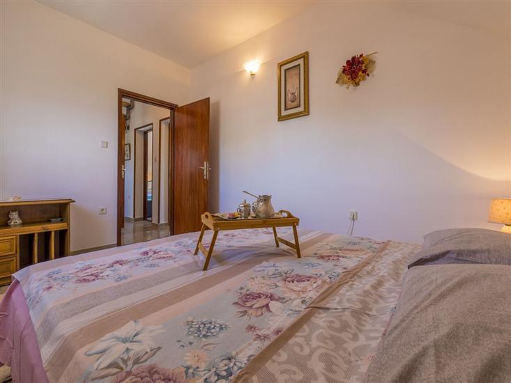 House K1, for 12 persons