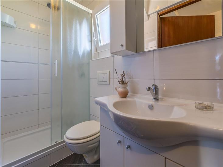 House K1, for 12 persons