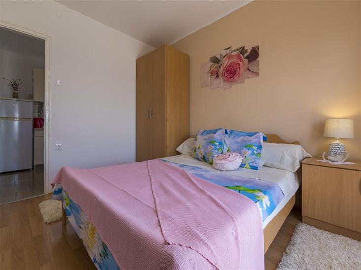 House K1, for 12 persons