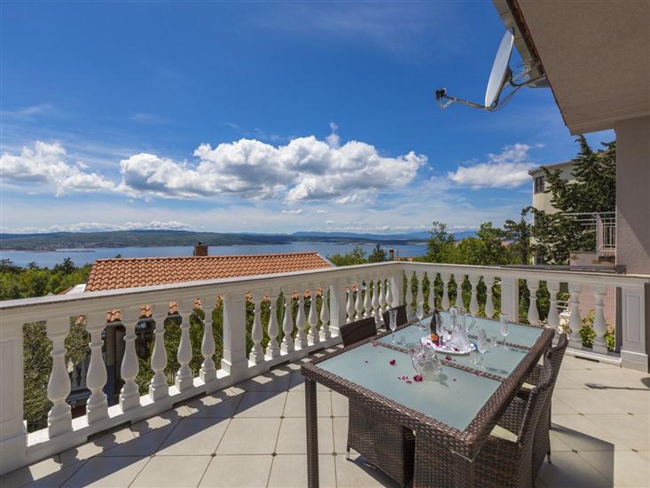 House K1, for 12 persons