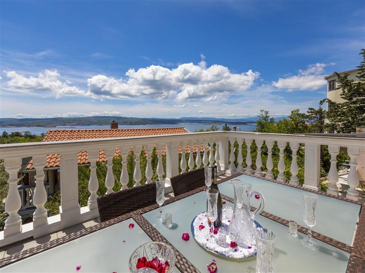 House K1, for 12 persons