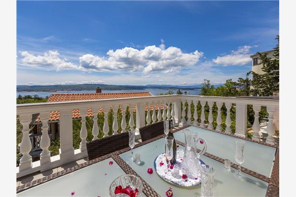 House K1, for 12 persons