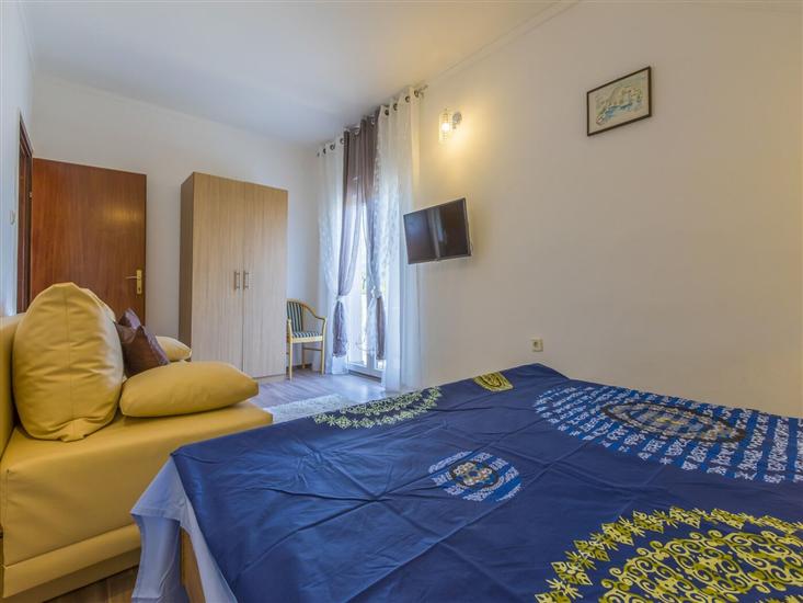 House K1, for 12 persons